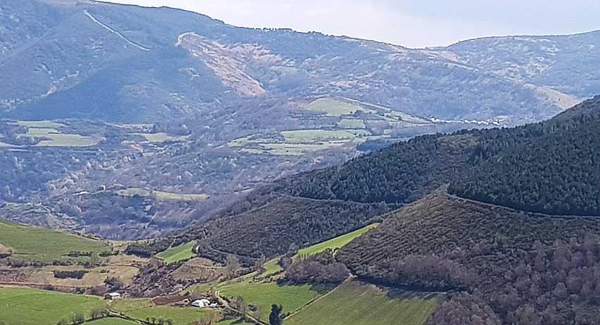 view from the o cebreiro mountain