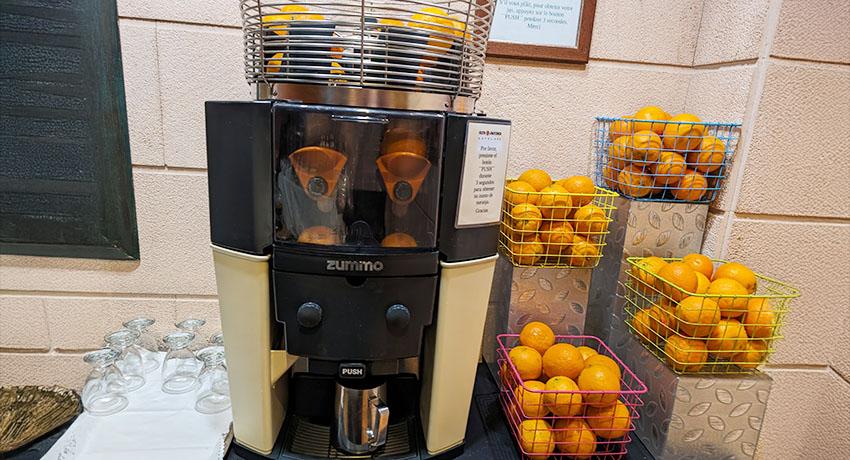 fresh squeezed orange juice machine