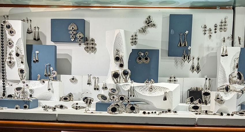 azabache earrings on a store's display