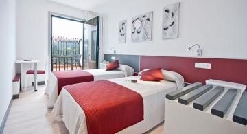 double beds in camino classic hotel room