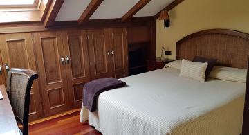 hotel room on portuguese Camino